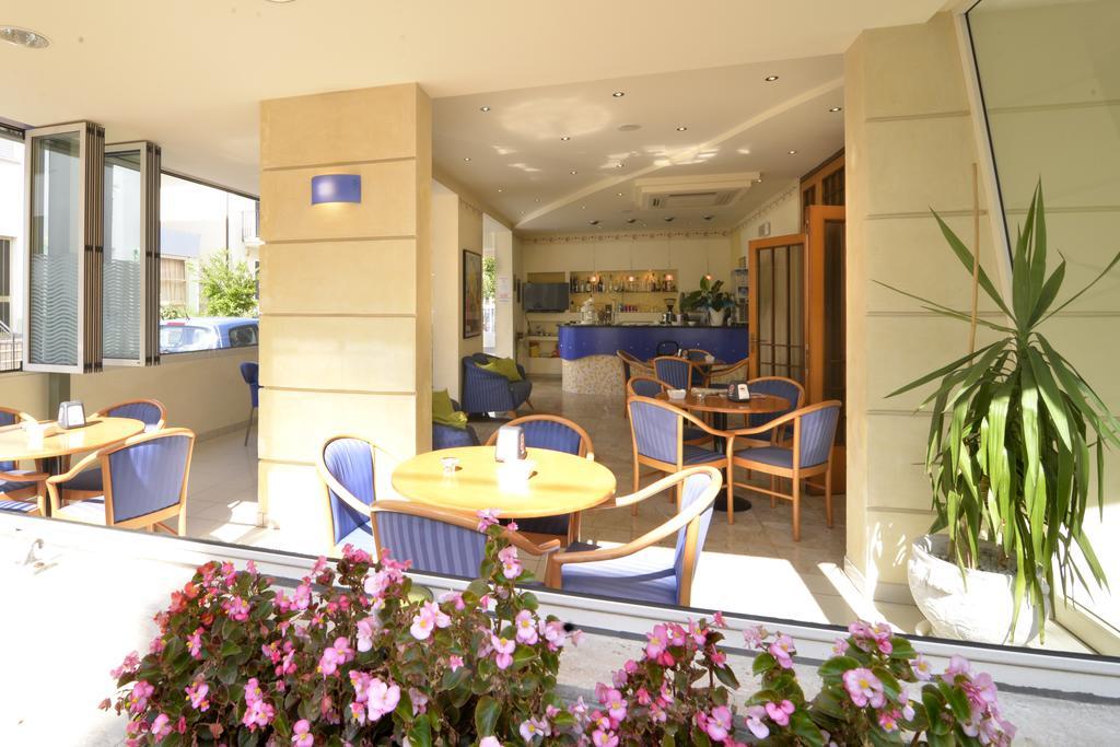 Hotel Ave Rimini Exterior foto